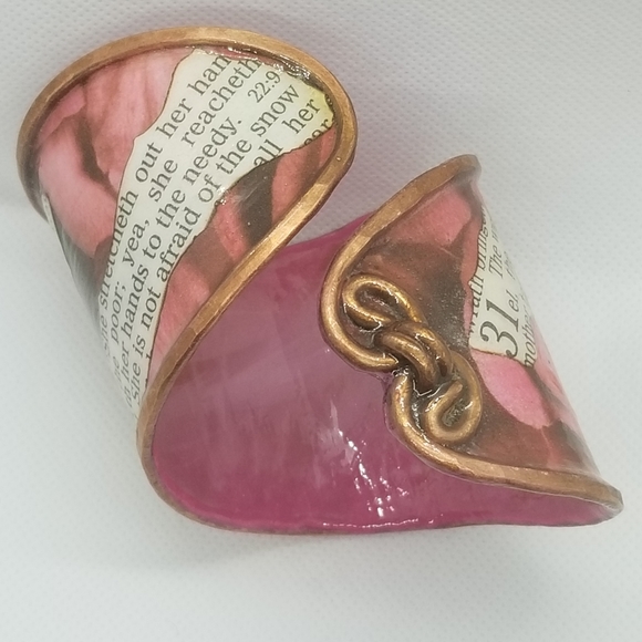 Proverbs 31 Virtuous Women Rose Cuff - Picture 7 of 9